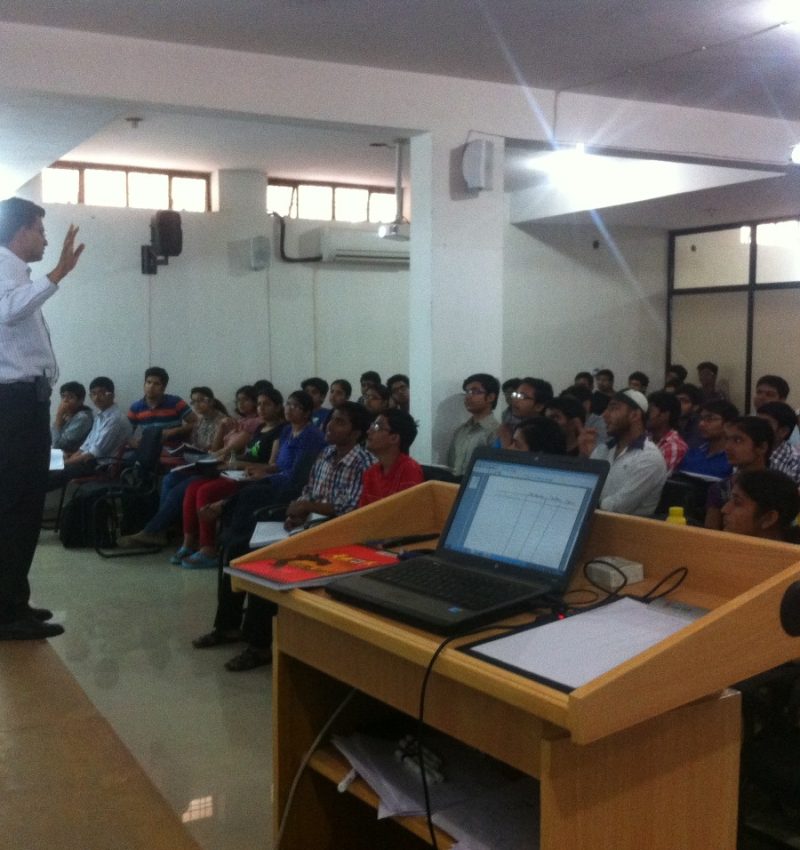 learn-skills-that-help-your-career-Devalya